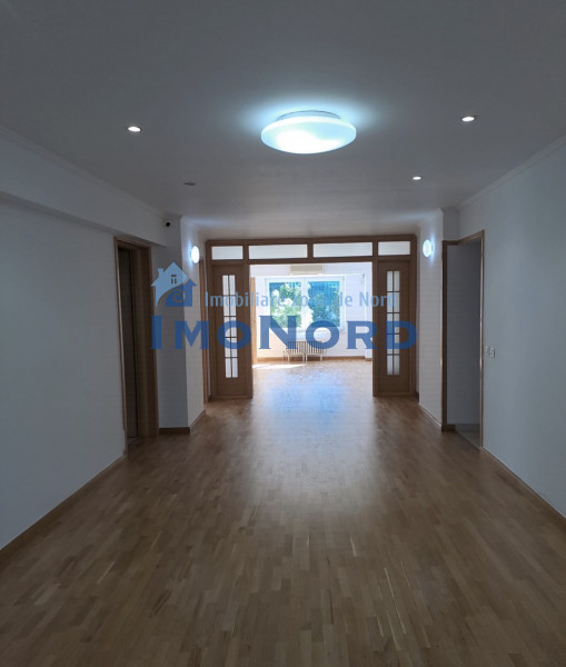 Vânzare apartament de 3 camere Unirii