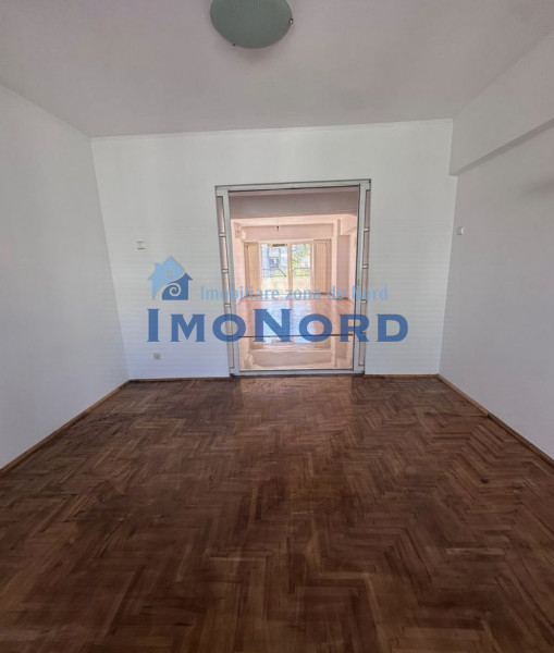 Vânzare apartament de 4 camere Decebal