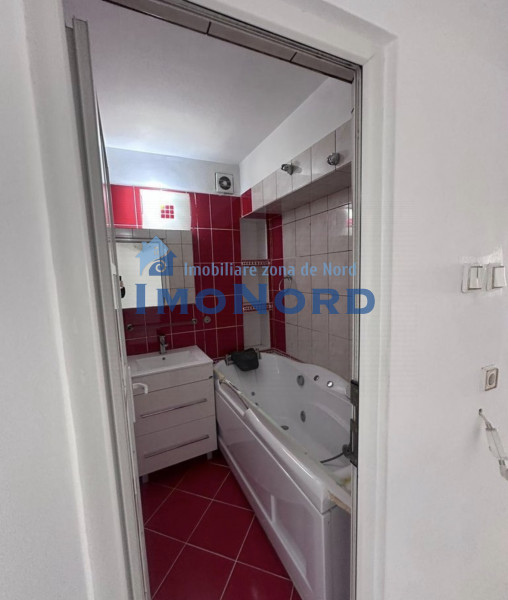 Vânzare apartament de 4 camere Decebal