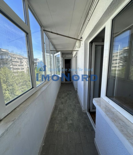 Vânzare apartament de 4 camere Decebal
