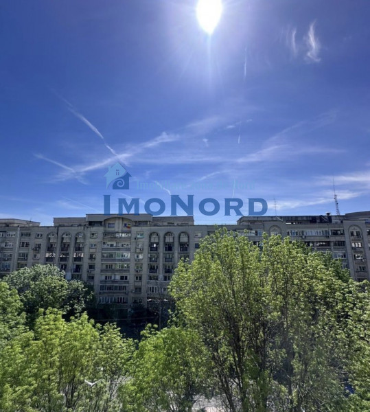 Vânzare apartament de 4 camere Decebal