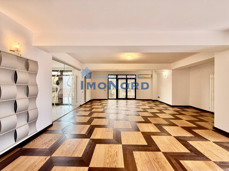 Penthouse Duplex cu vedere la Arcul de Triumf