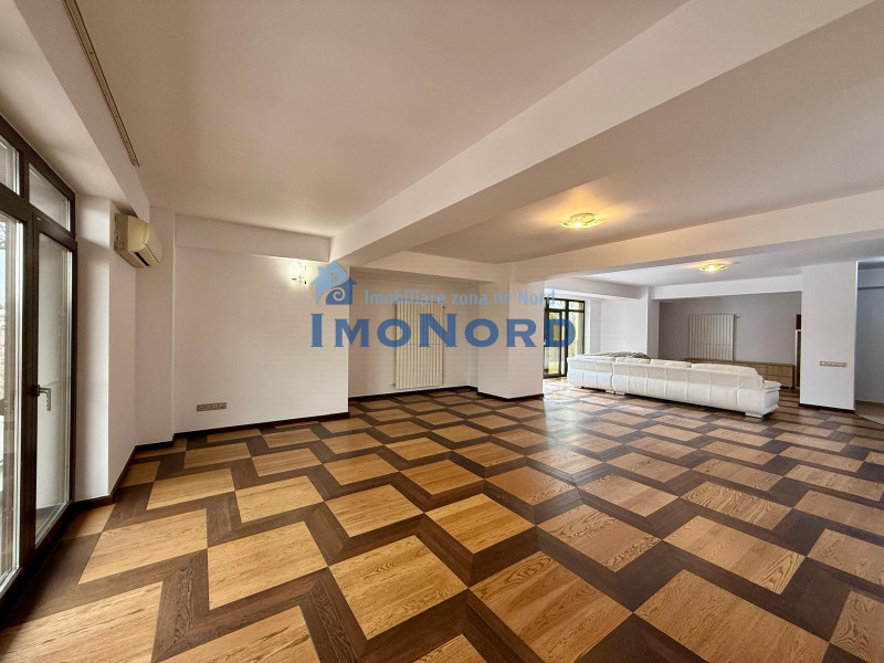 Penthouse Duplex cu vedere la Arcul de Triumf