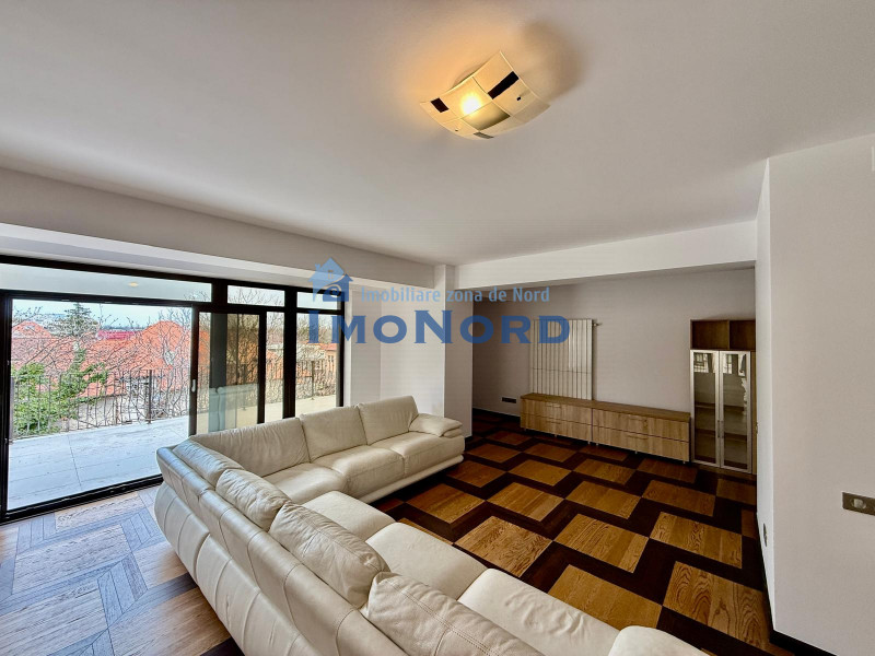Penthouse Duplex cu vedere la Arcul de Triumf