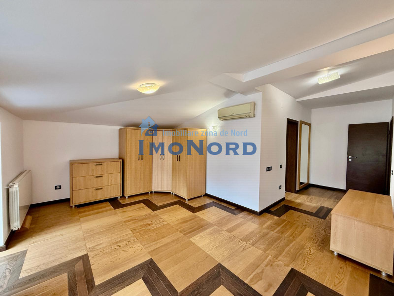 Penthouse Duplex cu vedere la Arcul de Triumf