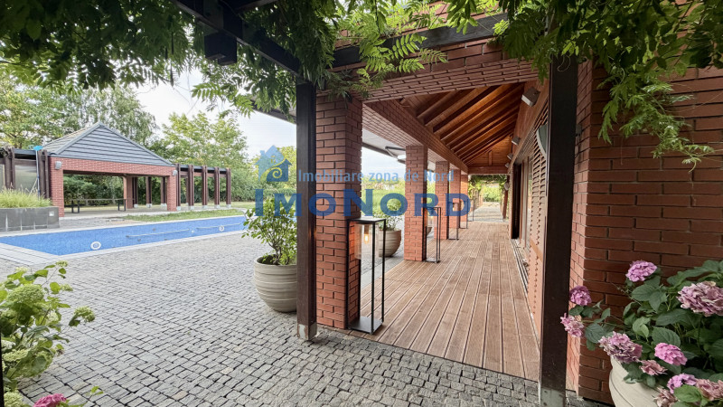 Proprietate exclusivistă cu 7.000 mp teren, piscină și multiple spații adiacente