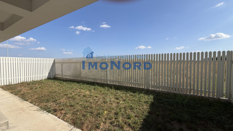 2 camere cu grădină privată de 50 mp de închiriat în Tunari  parcare inclusa
