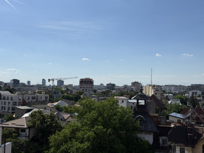 Penthouse cu terasa de 60mp, priveliste libera 360grade