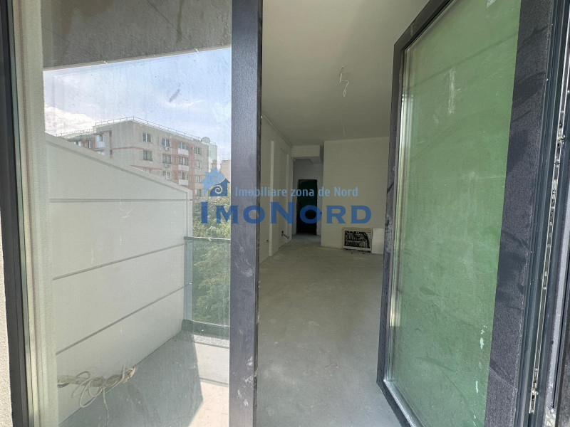 Centrul Capitalei, apartament cu 2 bai, etaj superior !