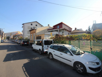 MOSILOR - FOISOR, STR.CALUSEI, TEREN 350 MP CU CASA RENOVABILA/ DEMOLABILA