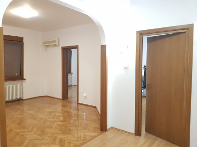 Vanzare 3 camere Cismigiu -Luterana